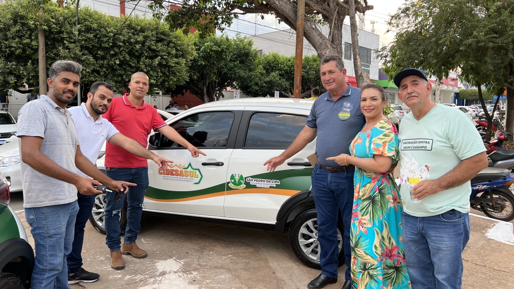 São Pedro da Cipa recebe veículo zero km do Consórcio Cidesasul 