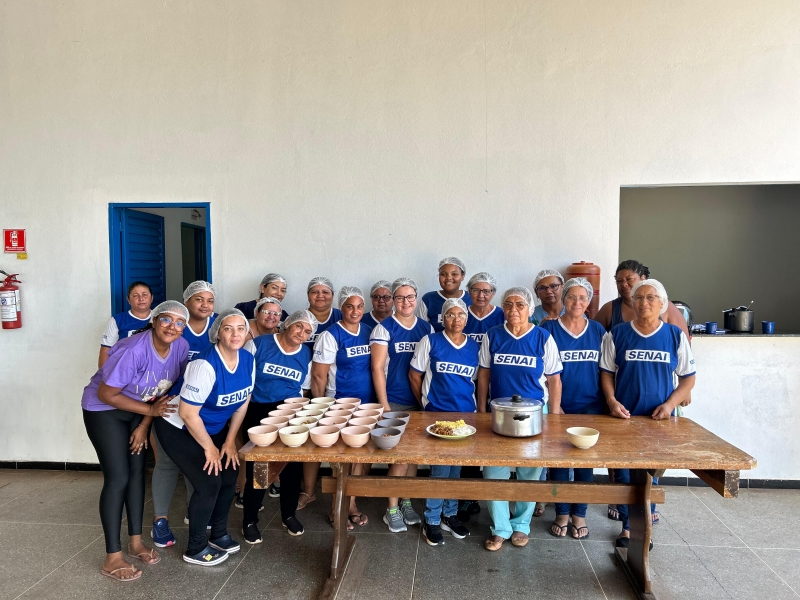 Curso de culinria oferece oportunidade de qualificao para moradoras de So Pedro da Cipa
