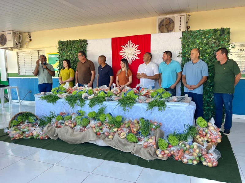 S�o Pedro da Cipa realiza tradicional entrega de peixes na Semana Santa